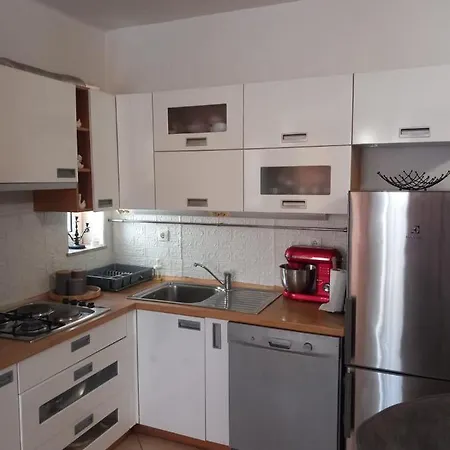 Apartment D&b